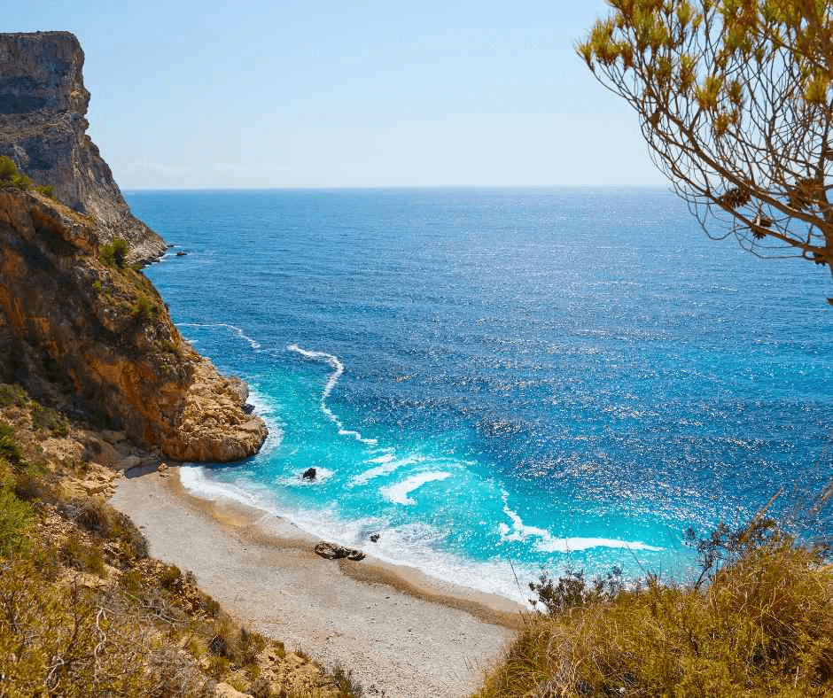 Cala Moraig, Benitachell : La crique la plus célèbre de Cumbre del Sol