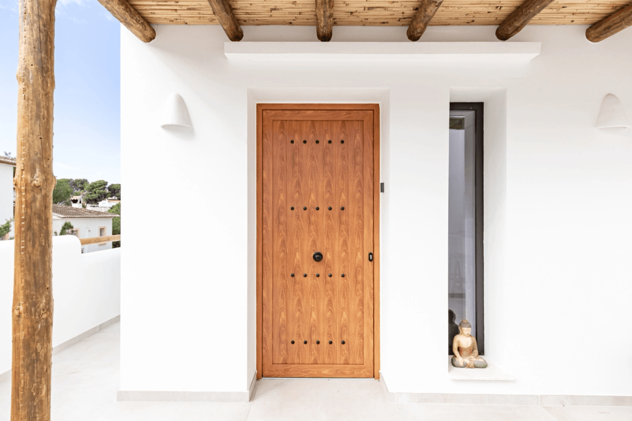 Exclusiva villa de obra nueva en estilo ibicenco en la urbanización San Jaime Benissa
