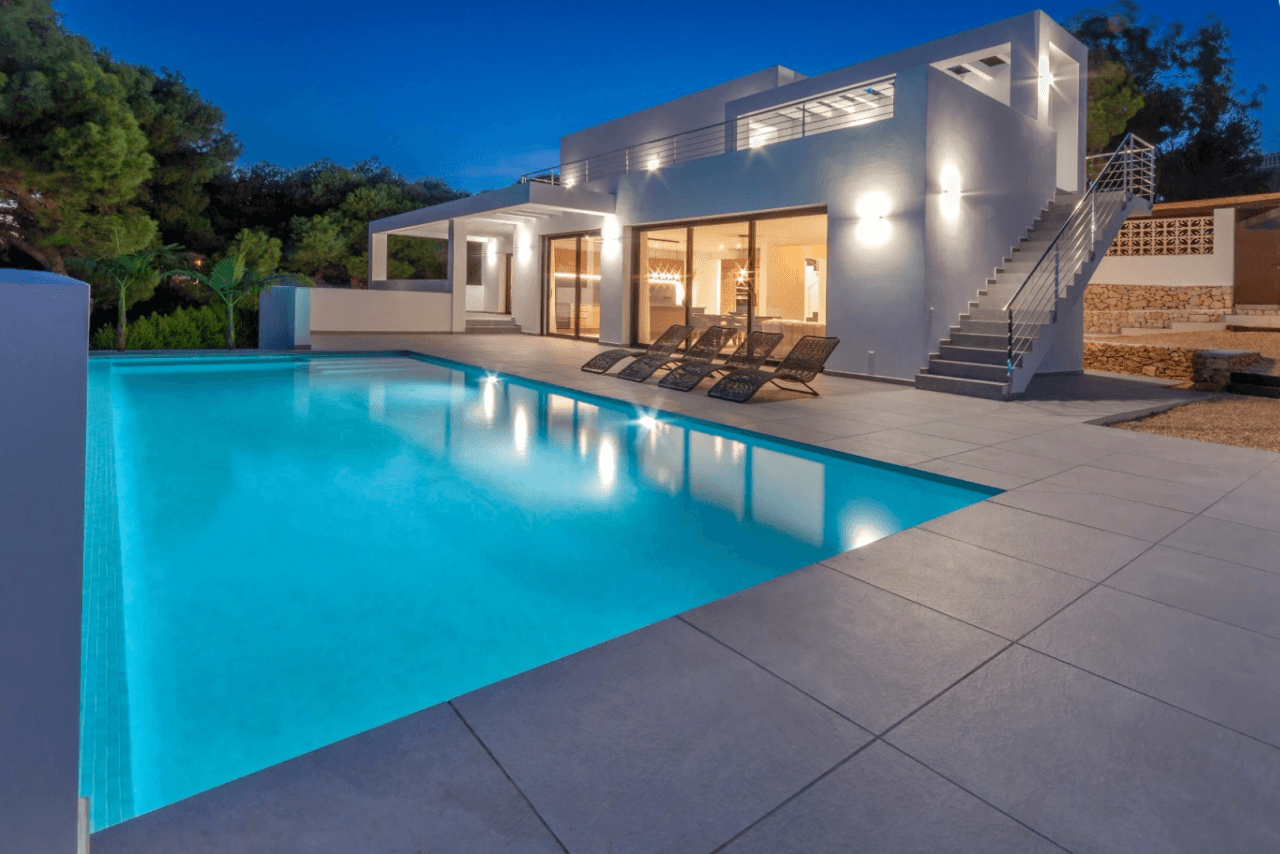 Villa rénovée de style Ibiza à vendre à Balcón al Mar Javea, Costa Blanca