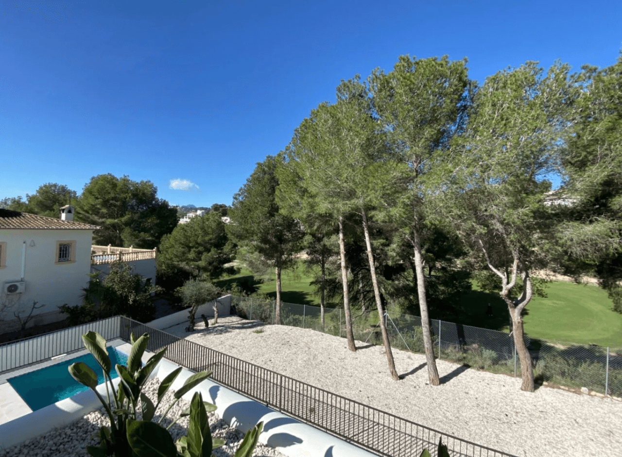 Exclusiva villa de obra nueva en estilo ibicenco en la urbanización San Jaime Benissa