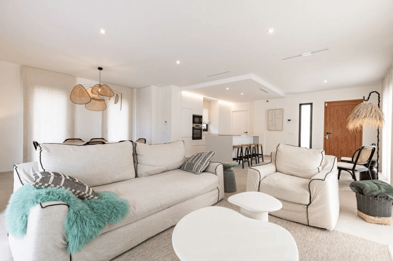 Exclusiva villa de obra nueva en estilo ibicenco en la urbanización San Jaime Benissa