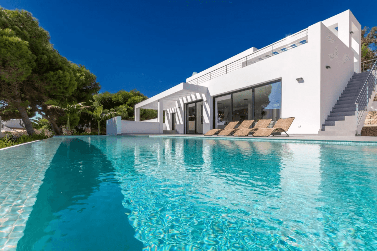 Villa rénovée de style Ibiza à vendre à Balcón al Mar Javea, Costa Blanca