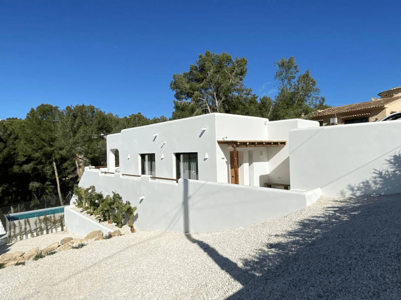 Exclusiva villa de obra nueva en estilo ibicenco en la urbanización San Jaime Benissa