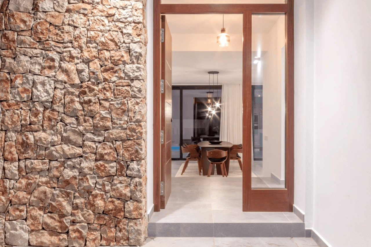 Villa rénovée de style Ibiza à vendre à Balcón al Mar Javea, Costa Blanca