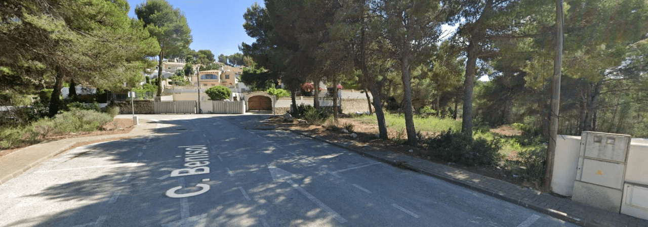 Parcela edificable en venta en Benisol Moraira, Costa Blanca
