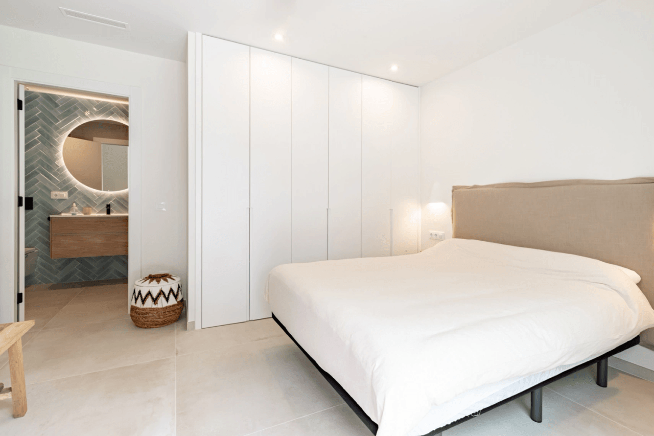 Exclusiva villa de obra nueva en estilo ibicenco en la urbanización San Jaime Benissa