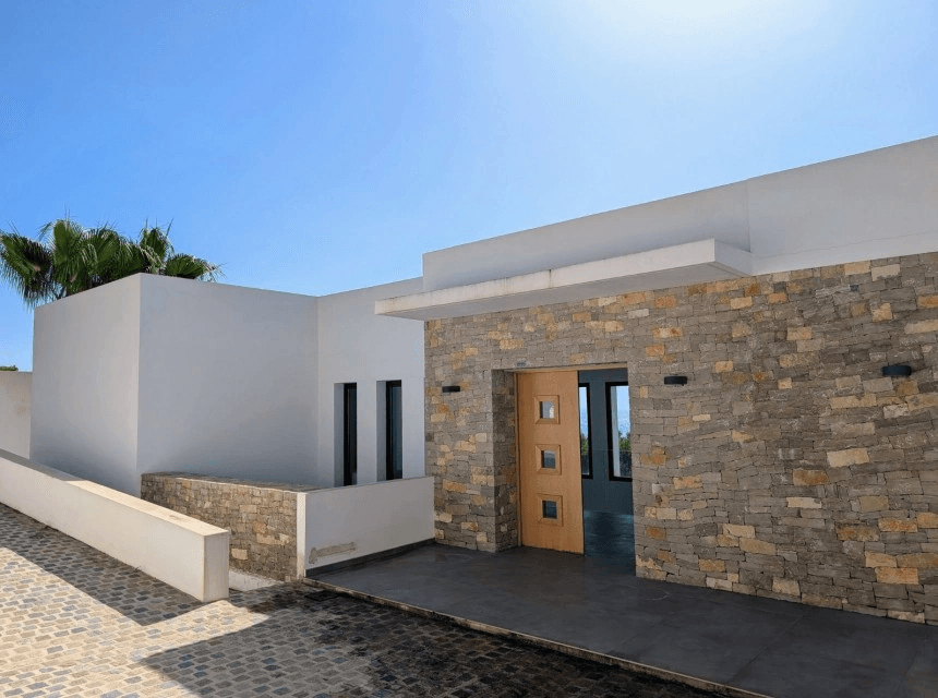 Villa moderne avec vue sur la mer à vendre à Benissa costa