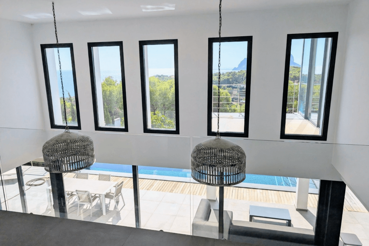 Villa moderne avec vue sur la mer à vendre à Benissa costa