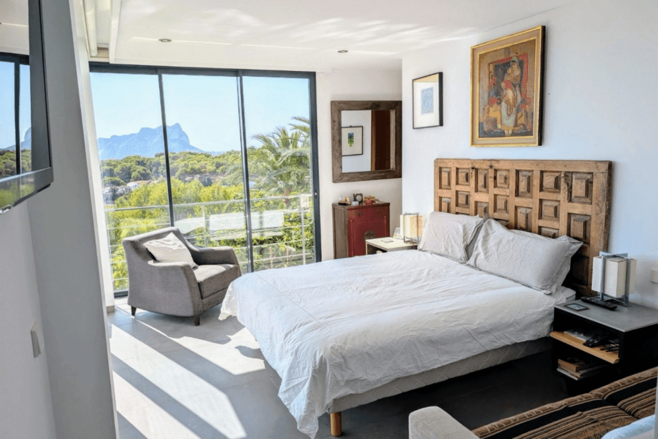 Villa moderne avec vue sur la mer à vendre à Benissa costa