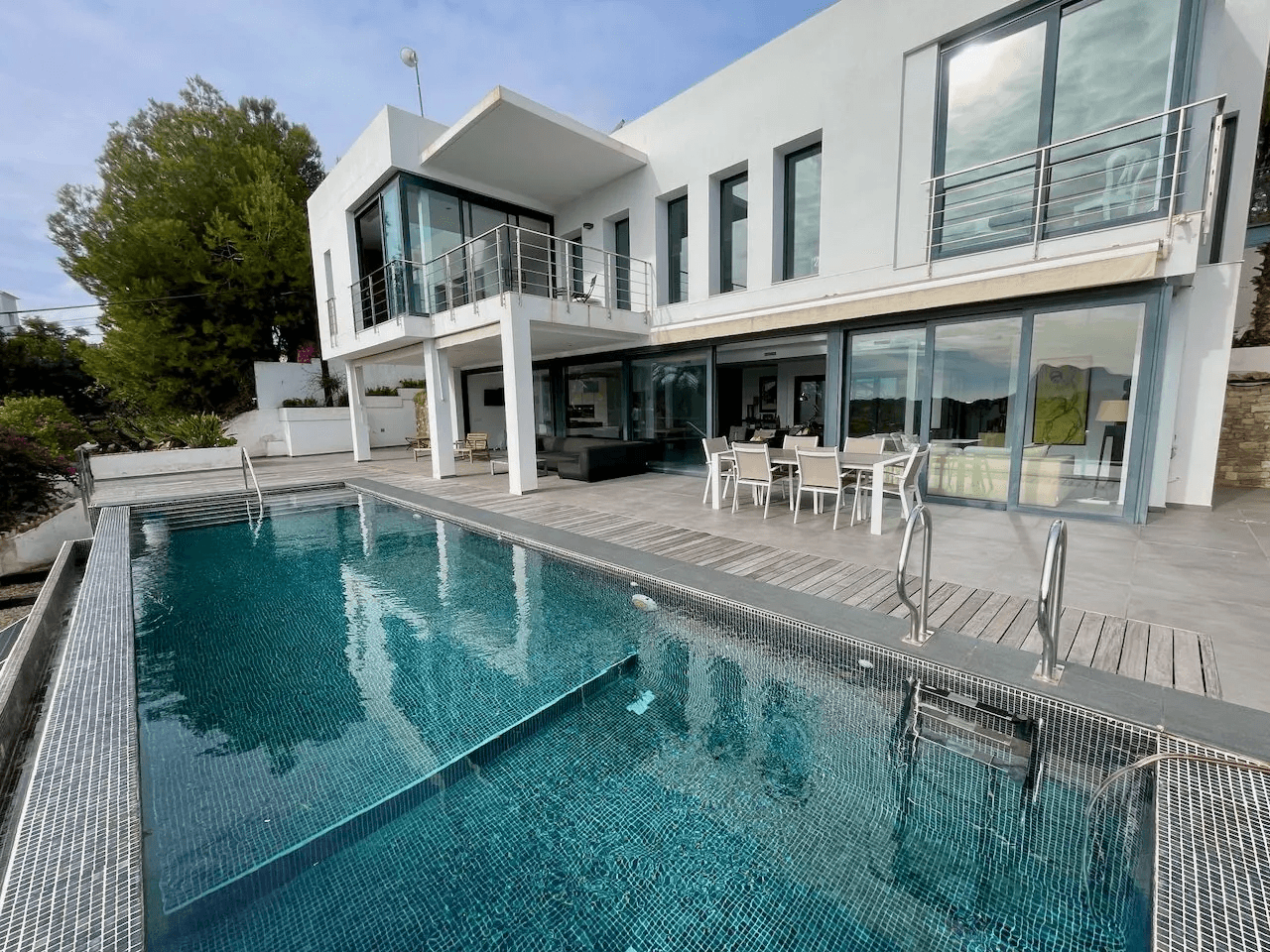 Villa moderne avec vue sur la mer à vendre à Benissa costa