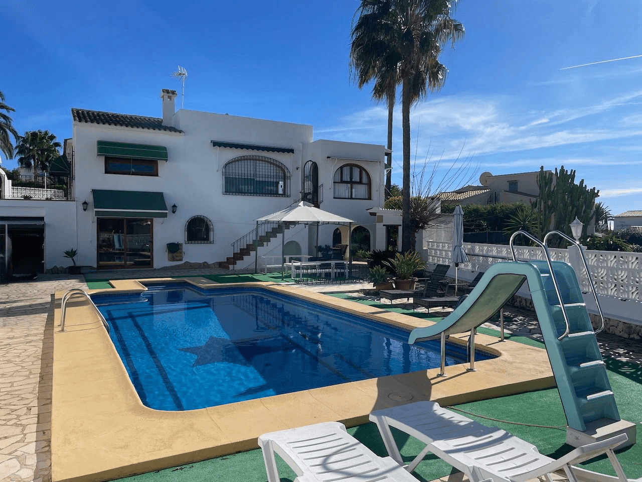 Villa traditionnelle avec vue sur la mer et le Peñón de Ifach dans l'Urbanisation San Jaime, Benissa