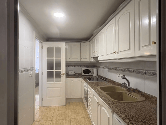 Apartamento en primera línea con vista al mar en venta en Platgetes, Moraira