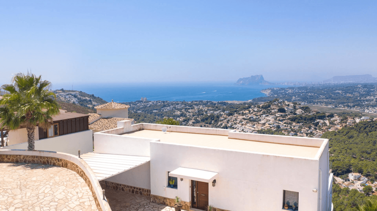Villa moderne avec vue panoramique