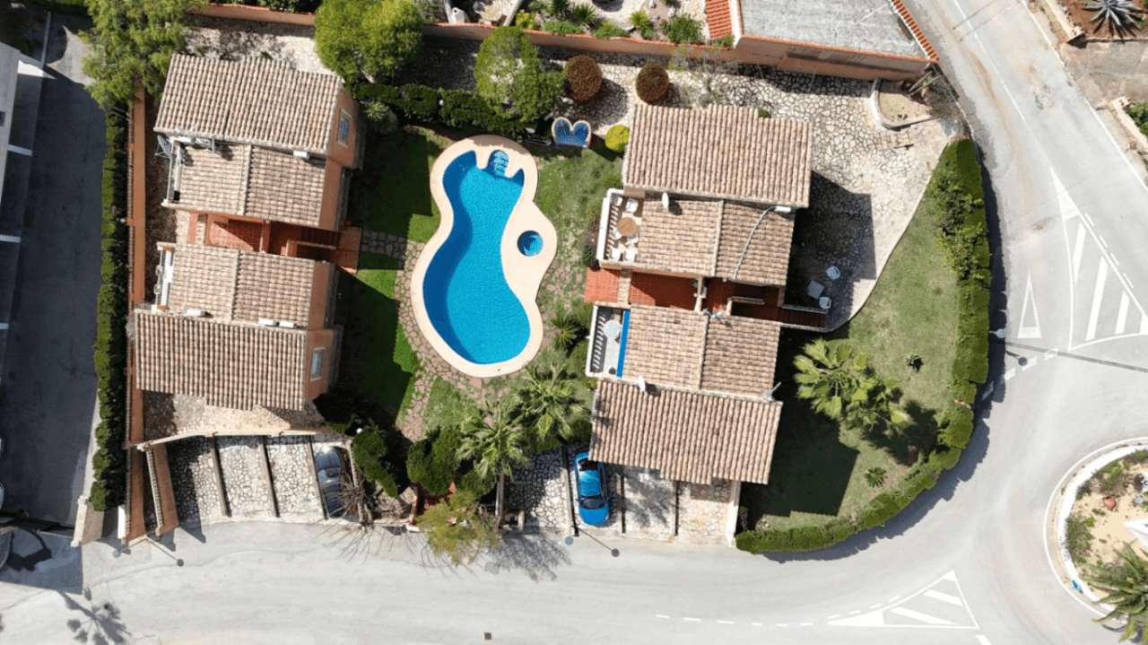 Appartement rénové à Cumbre del Sol avec vue sur la mer