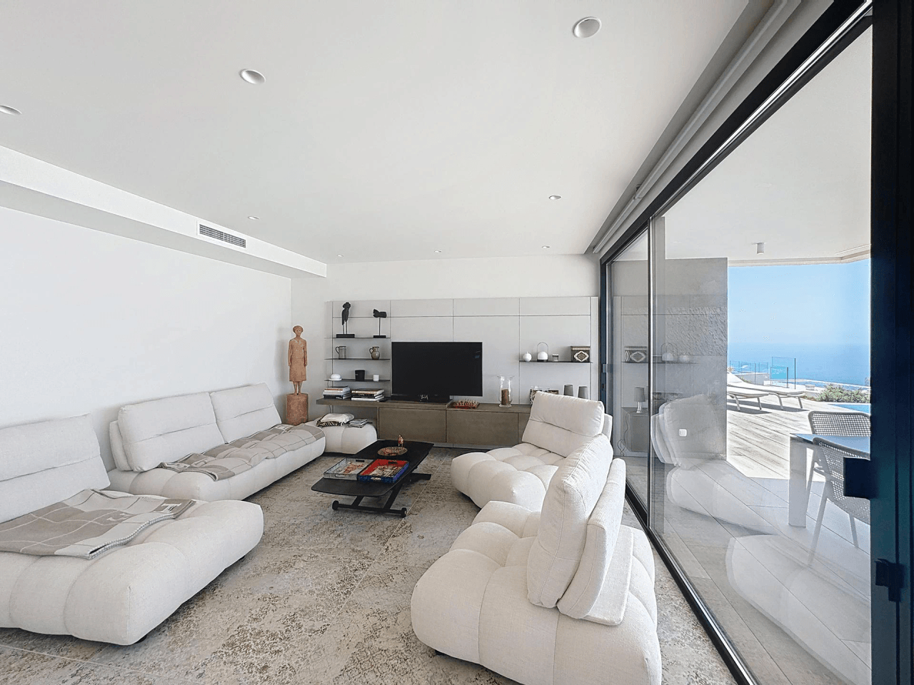 Cumbre del Sol Villa de lujo con vistas panorámicas en residencial Jazmines