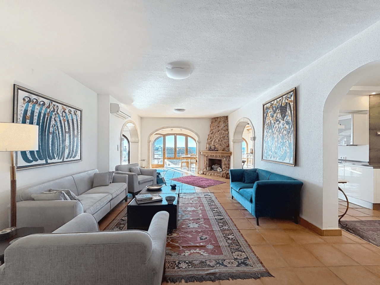Villa Cumbre del Sol sur parcelle double avec vue panoramique à Kalmias