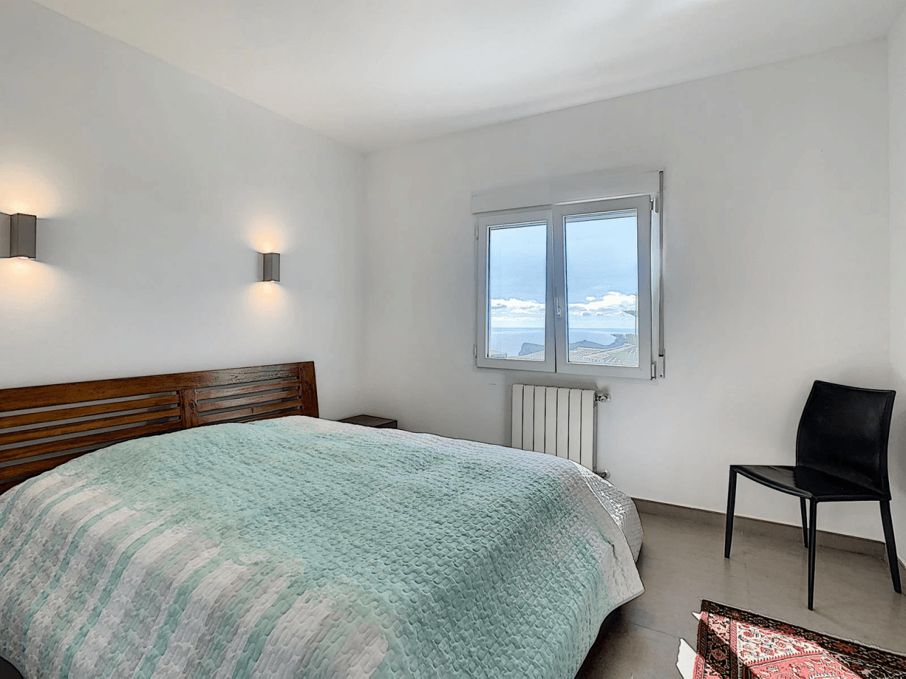 Villa rénovée à Cumbre del Sol avec vue sur la mer