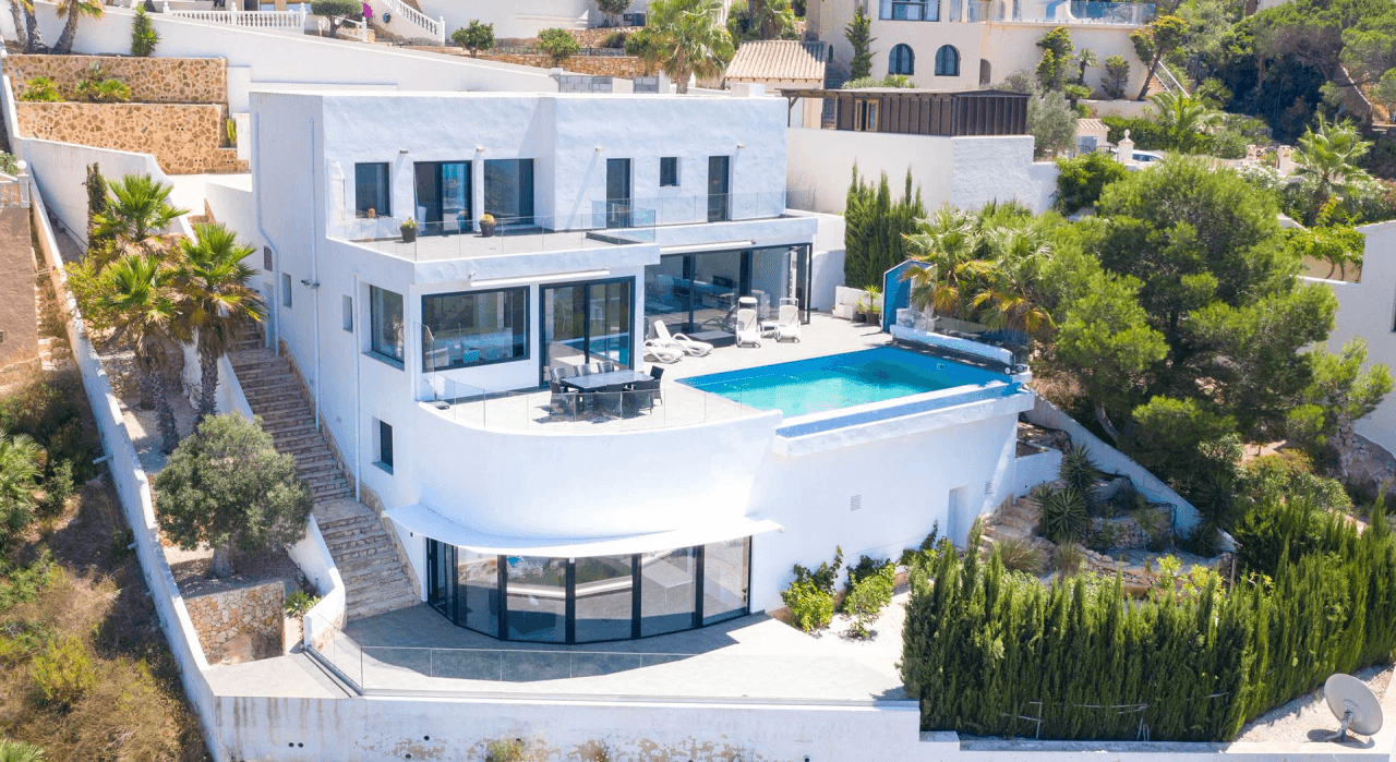 Villa moderne avec vue panoramique