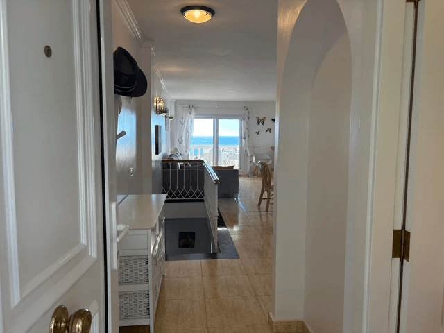 Apartamento en primera línea con vista al mar en venta en Platgetes, Moraira