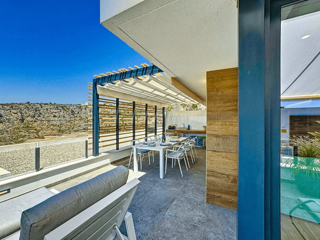 Impressionnant penthouse moderne à Cumbre del Sol avec vues panoramiques dans les Jardins de Montecala