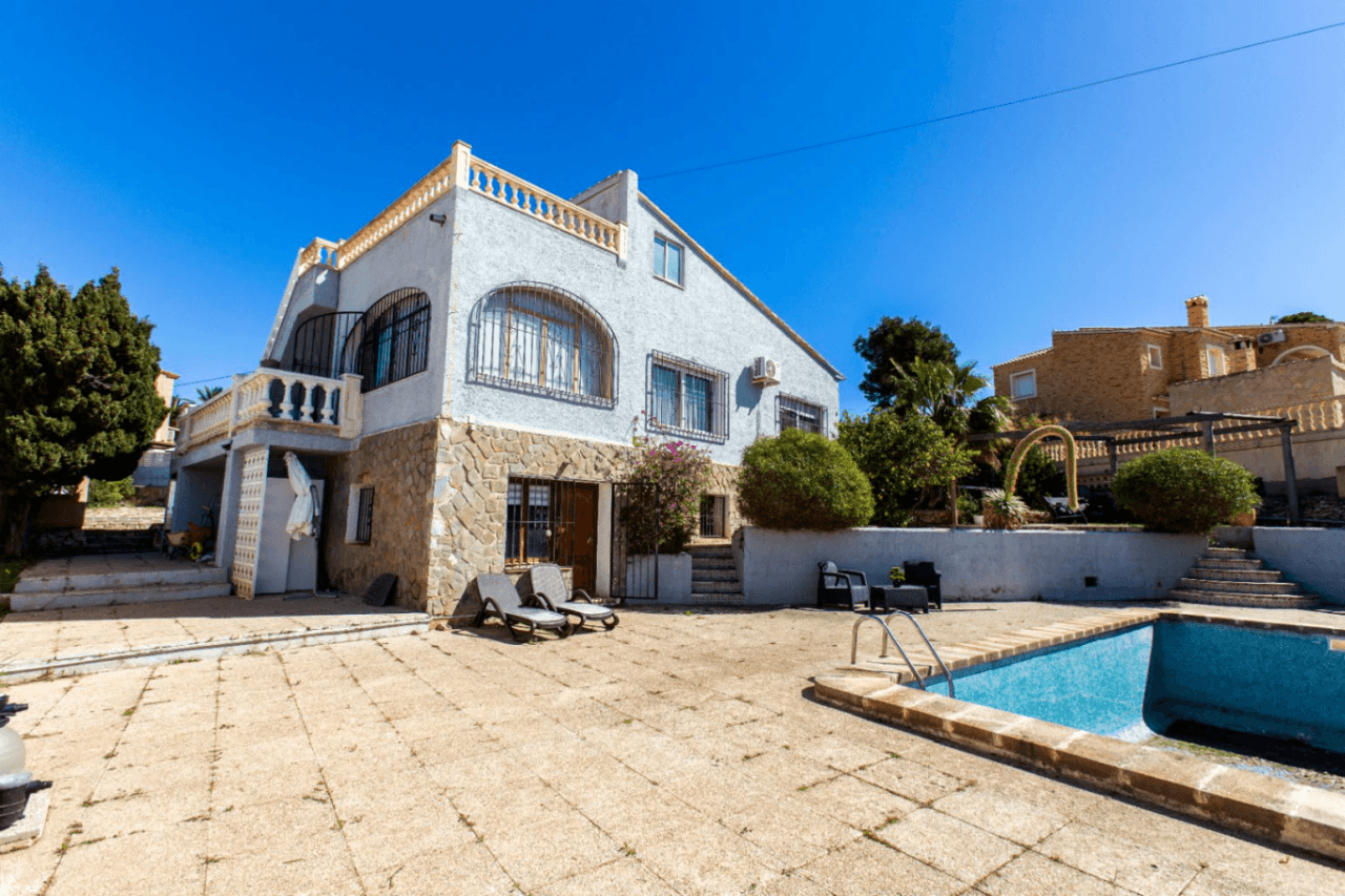 Villa à fort potentiel à vendre à Calpe