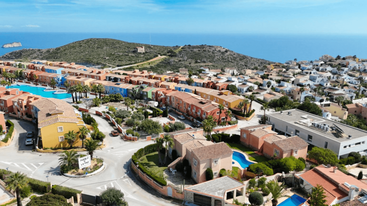 Appartement rénové à Cumbre del Sol avec vue sur la mer