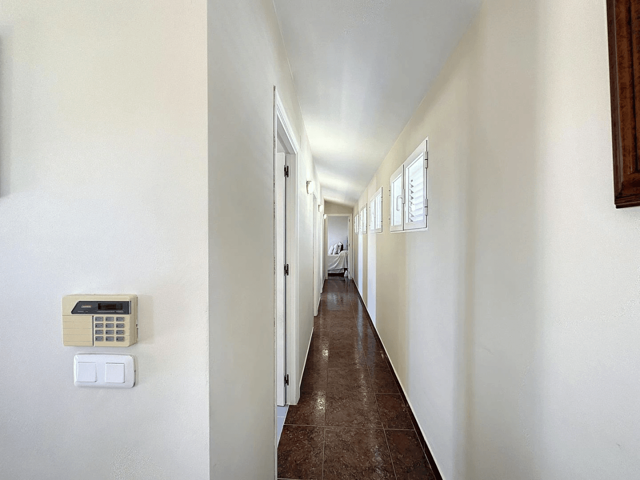 Villa Cumbre del Sol avec piscine privée proche de tous les services