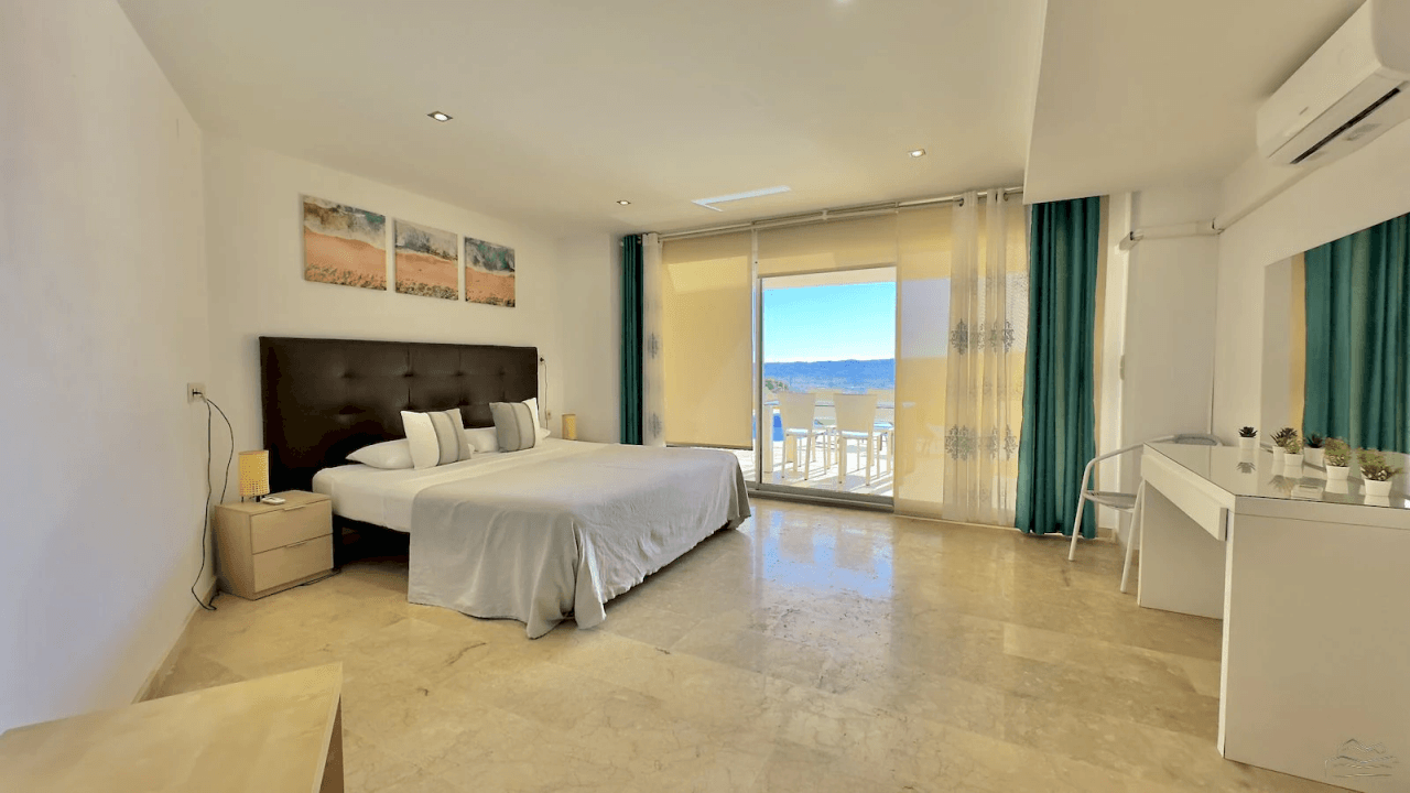 Villa moderne à vendre à La Corona avec vue sur la mer - Javea
