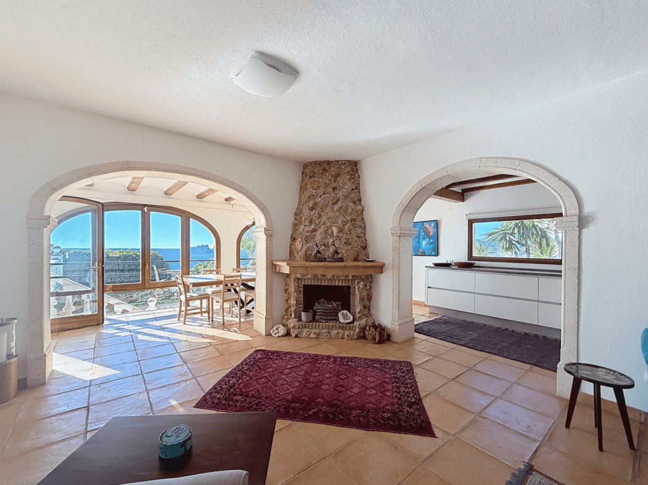 Villa Cumbre del Sol sur parcelle double avec vue panoramique à Kalmias