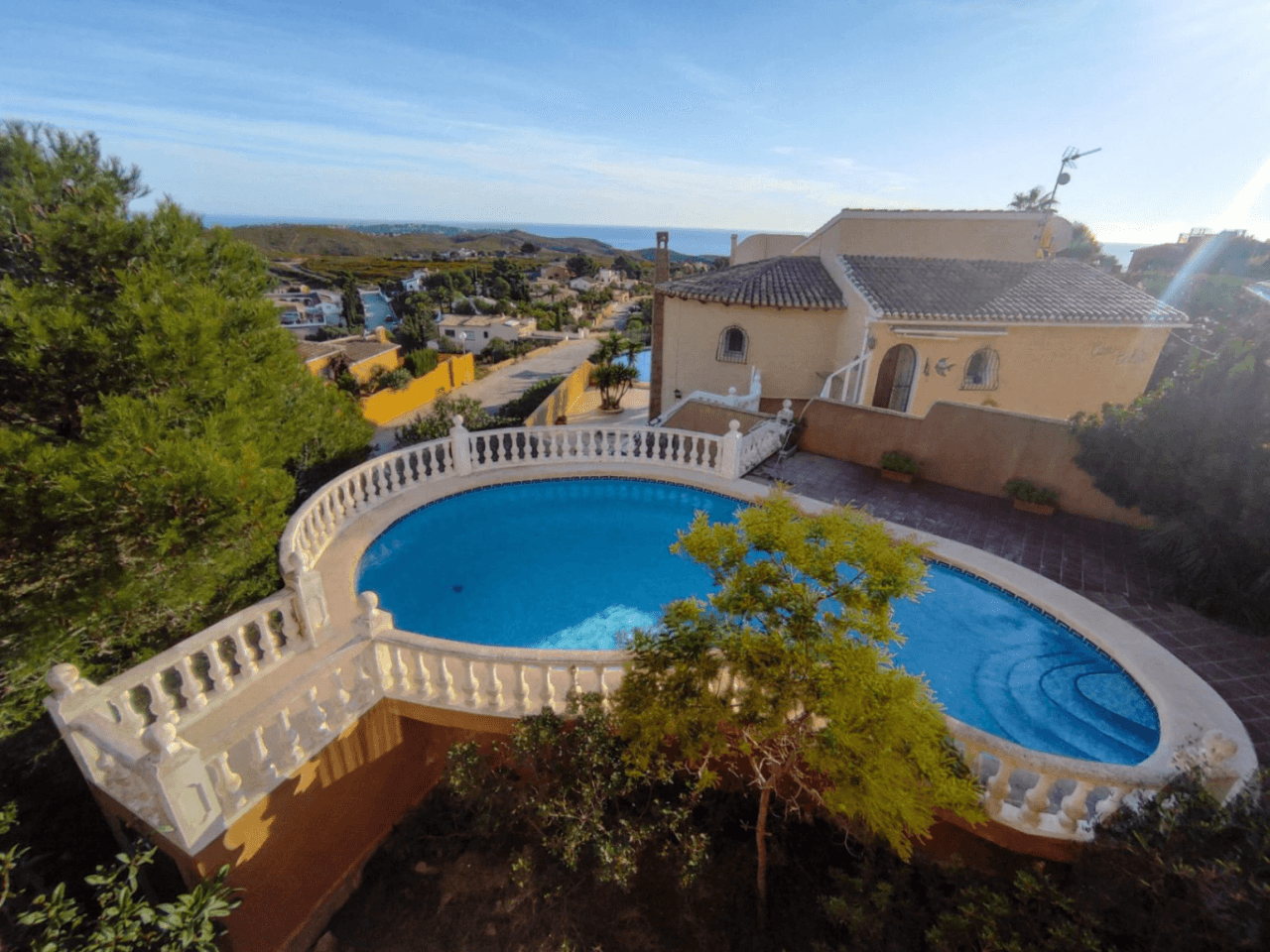 Villa Cumbre del Sol avec piscine privée et vue sur la mer