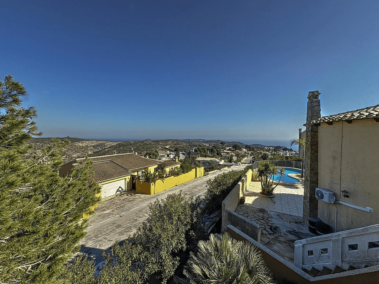 Villa Cumbre del Sol avec piscine privée et vue sur la mer