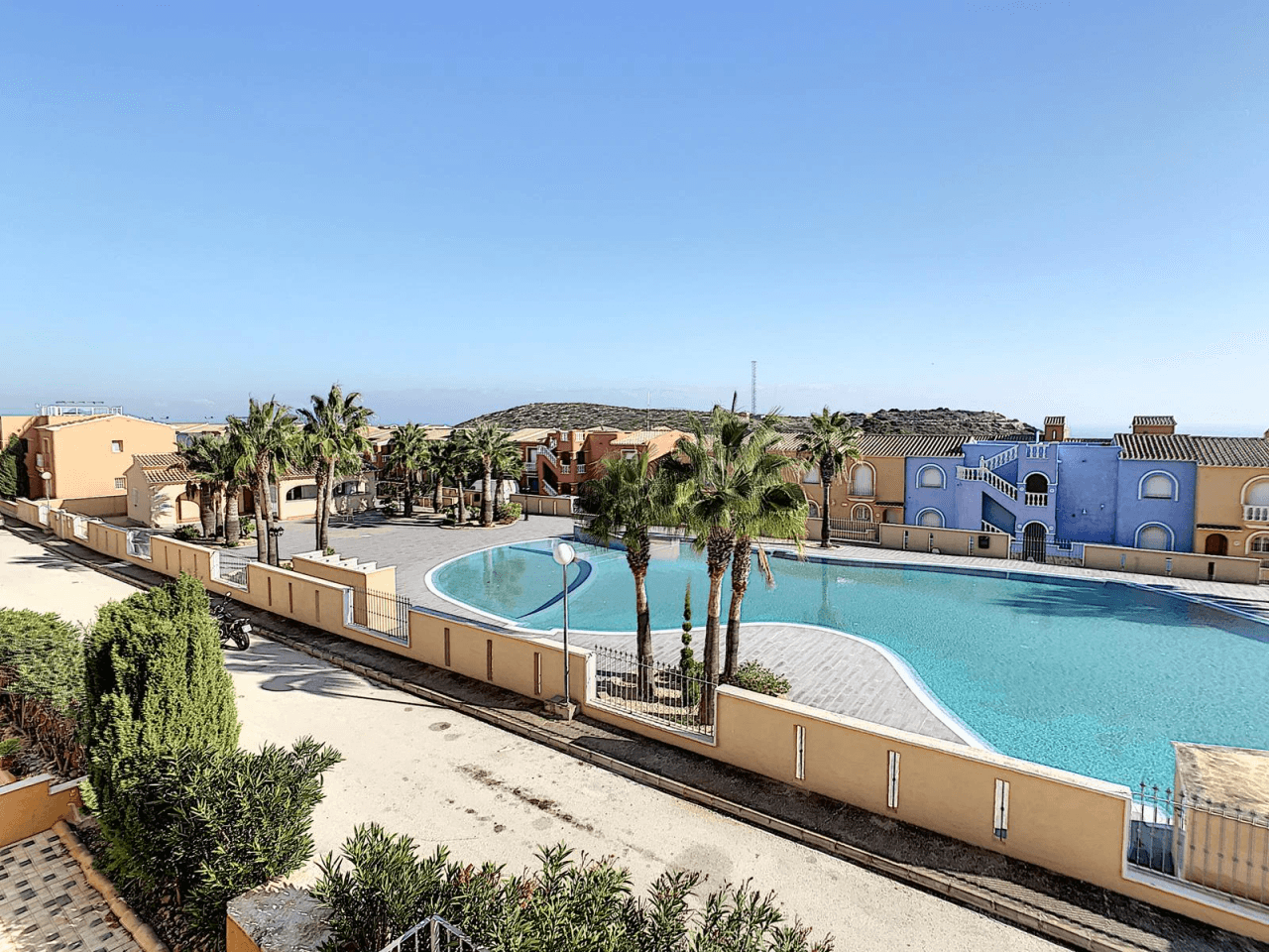 Cumbre del Sol appartement duplex rénové à Pueblo de la Paz