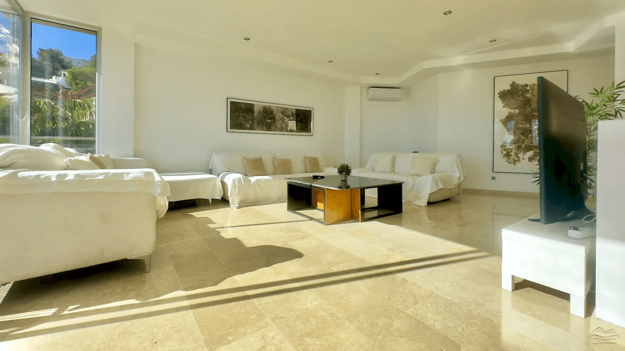 Villa moderne à vendre à La Corona avec vue sur la mer - Javea