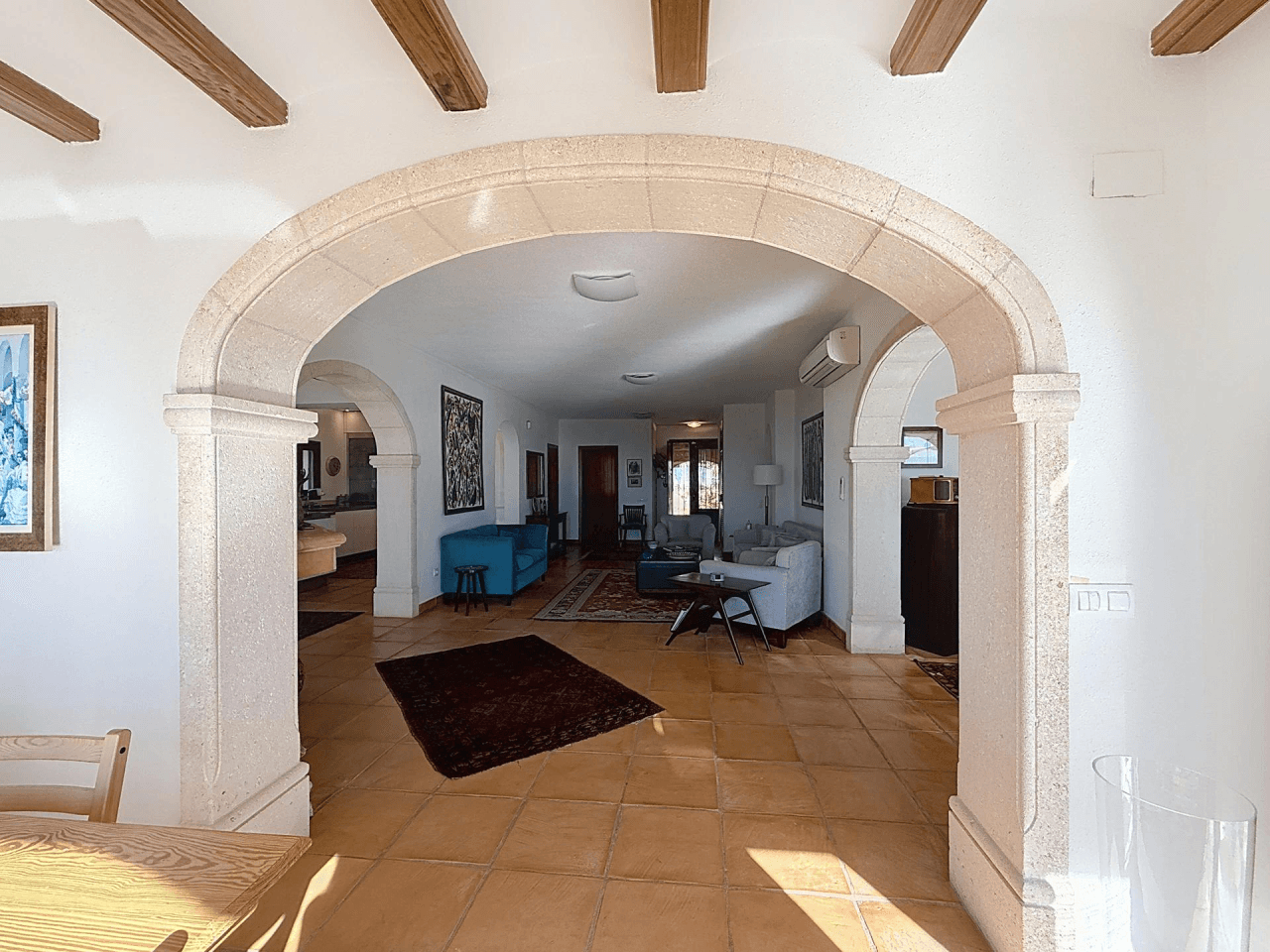 Villa Cumbre del Sol sur parcelle double avec vue panoramique à Kalmias