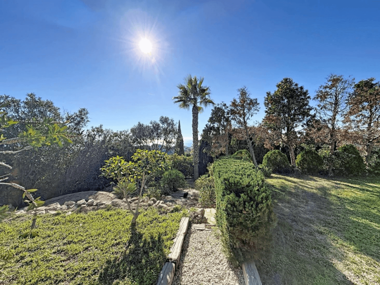 Villa Cumbre del Sol sur parcelle double avec vue panoramique à Kalmias