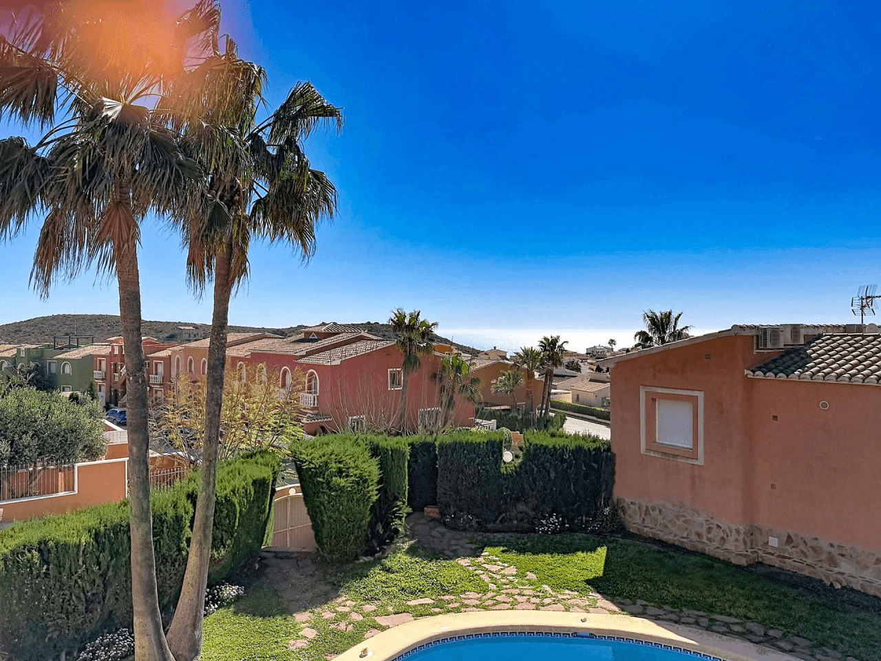 Appartement rénové à Cumbre del Sol avec vue sur la mer