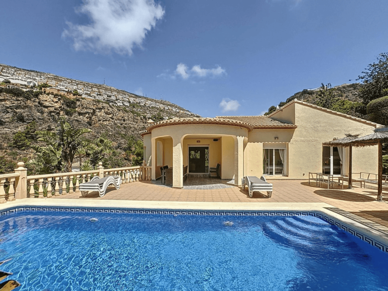 Villa Cumbre del Sol avec piscine privée