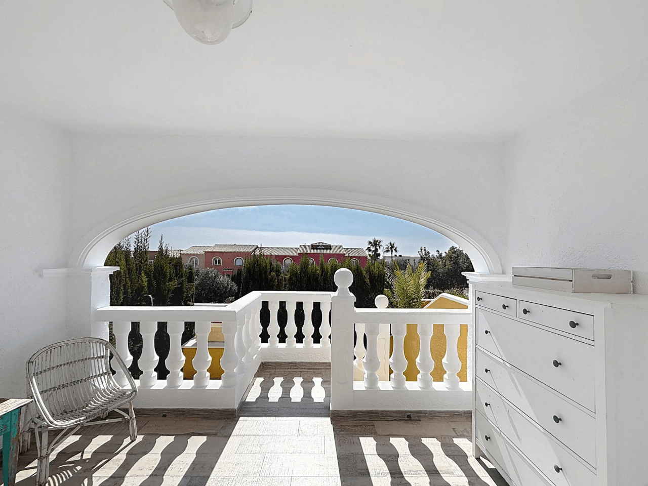 Cumbre del Sol appartement duplex rénové à Pueblo de la Paz