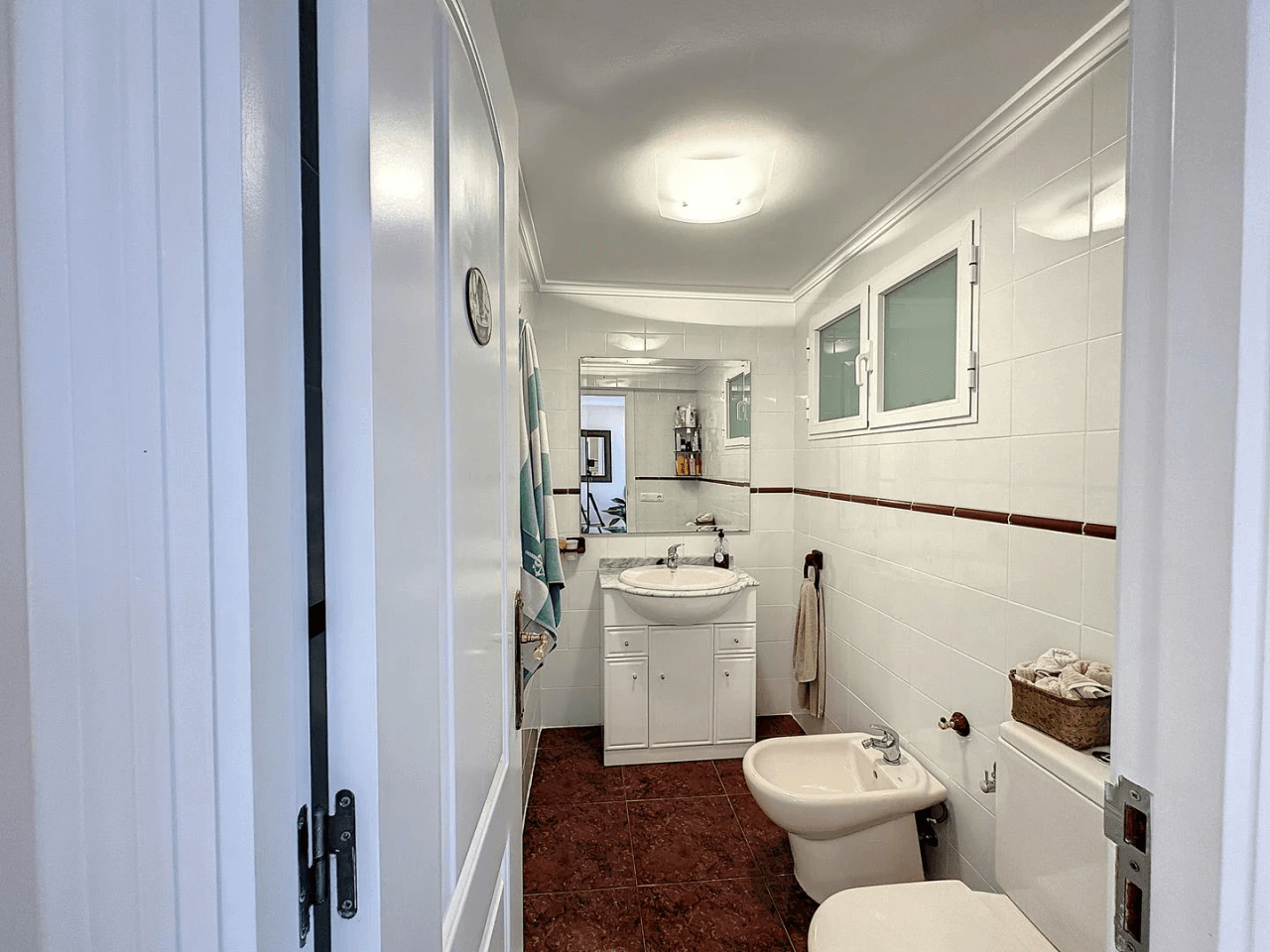 Villa Cumbre del Sol avec piscine privée proche de tous les services