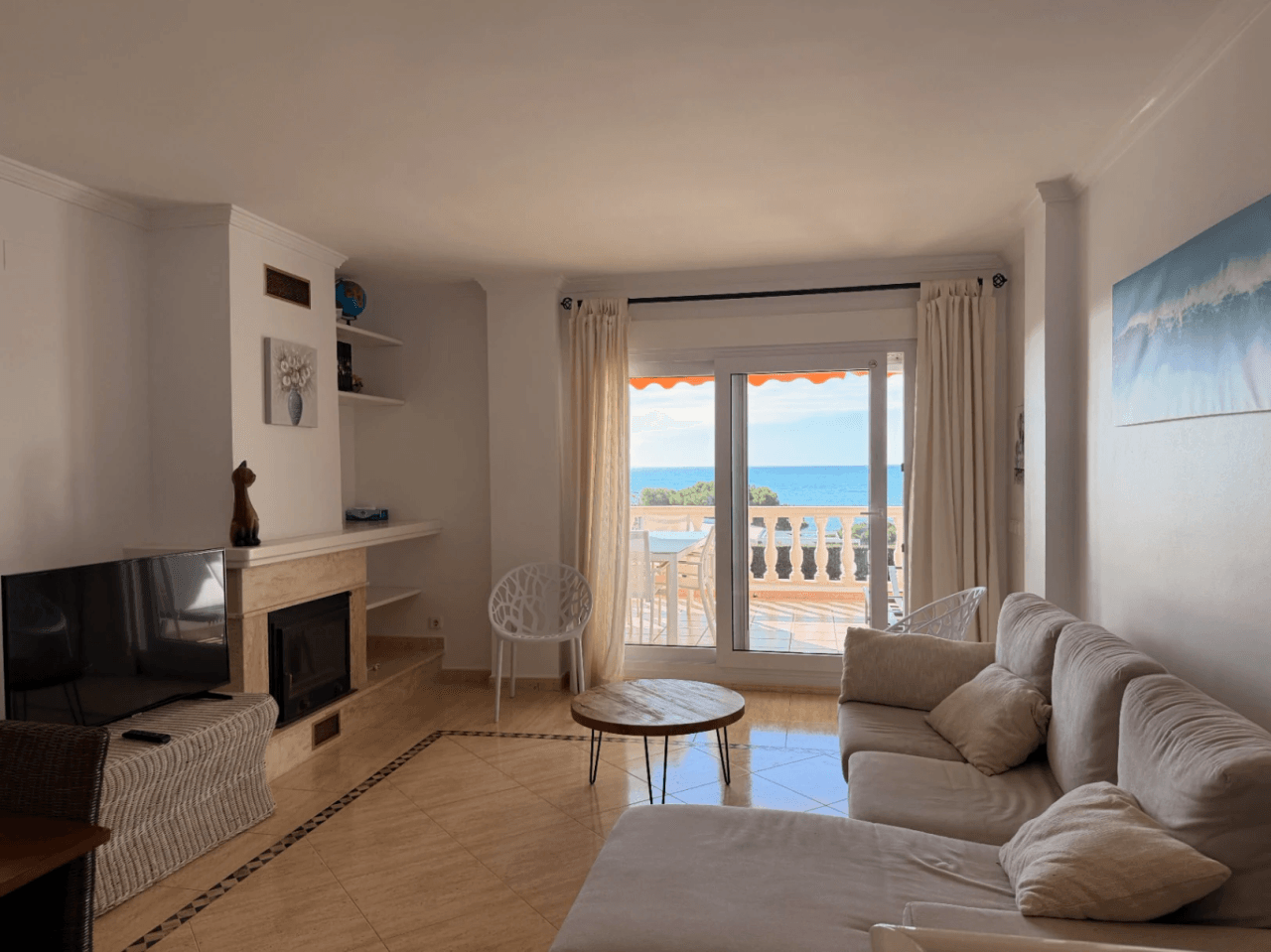 Apartamento en primera línea con vista al mar en venta en Platgetes, Moraira