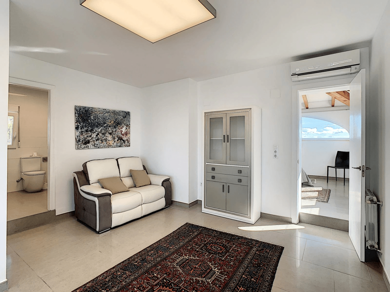 Villa rénovée à Cumbre del Sol avec vue sur la mer