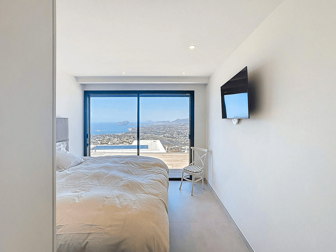 Cumbre del Sol Villa de lujo con vistas panorámicas en residencial Jazmines