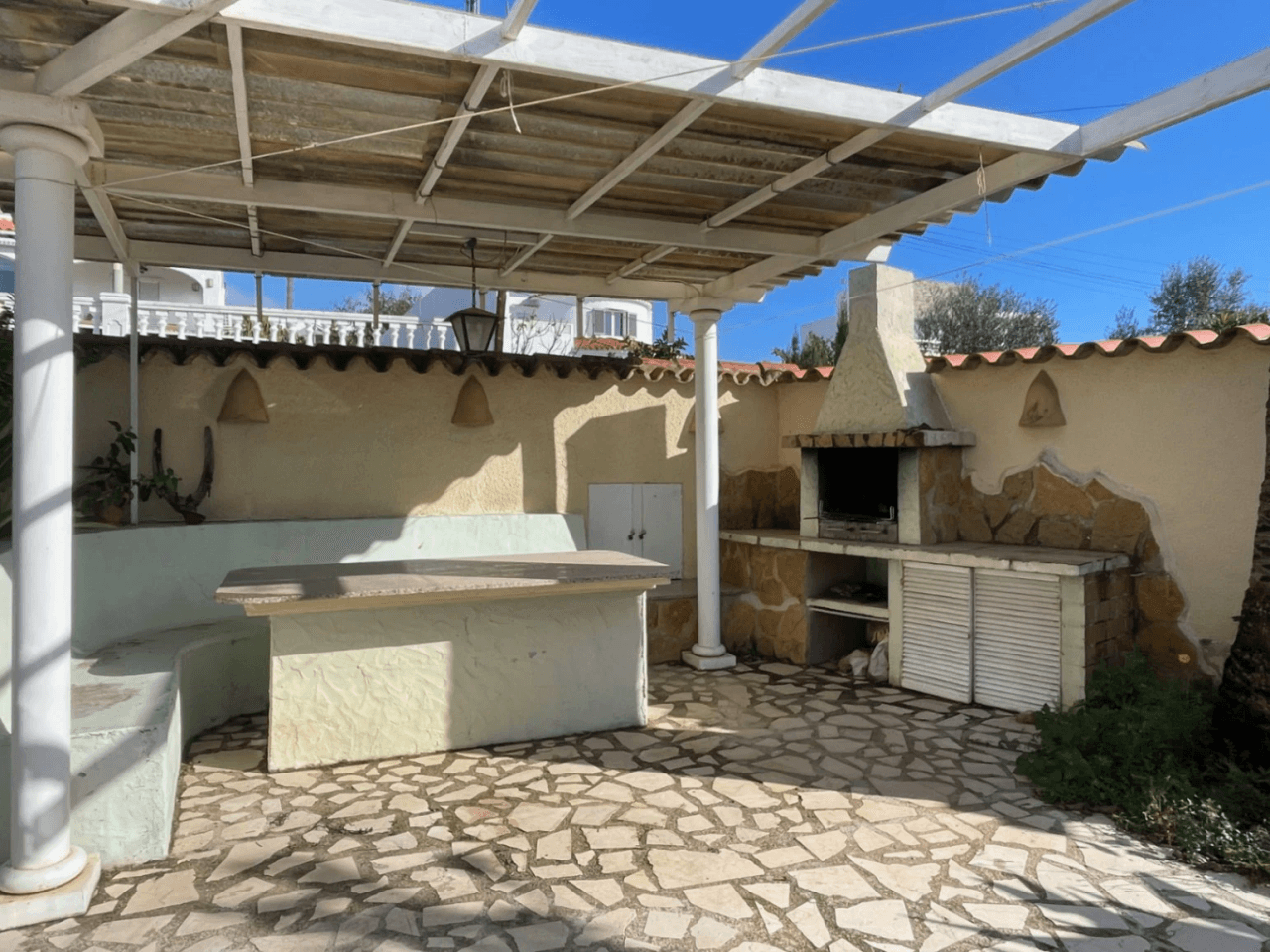 Villa de plain-pied à vendre avec une vue mer magnifique, à proximité des commodités à San Jaime, Benissa
