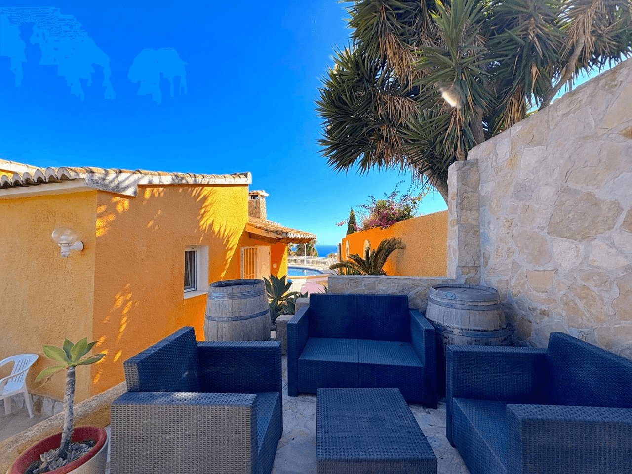 Villa Cumbre del Sol avec vue sur la mer et piscine privée.