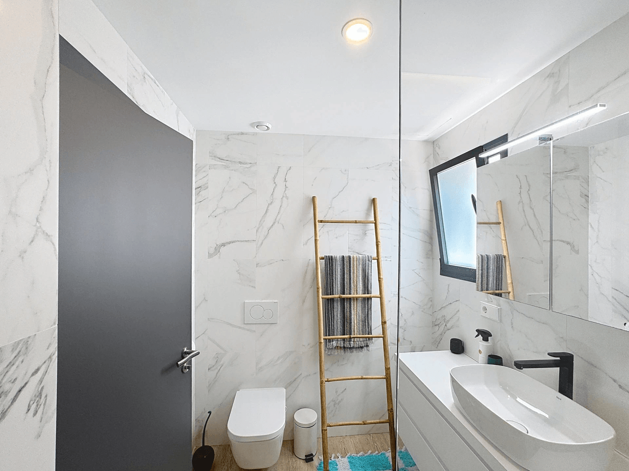 Impressionnant penthouse moderne à Cumbre del Sol avec vues panoramiques dans les Jardins de Montecala