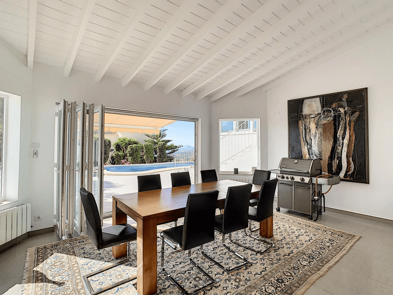 Villa rénovée à Cumbre del Sol avec vue sur la mer