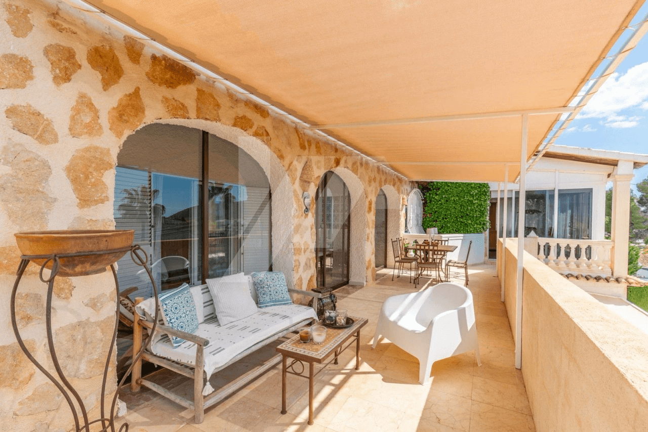 Villa de luxe à vendre à Moraira, Pla del Mar, avec vue sur la mer.