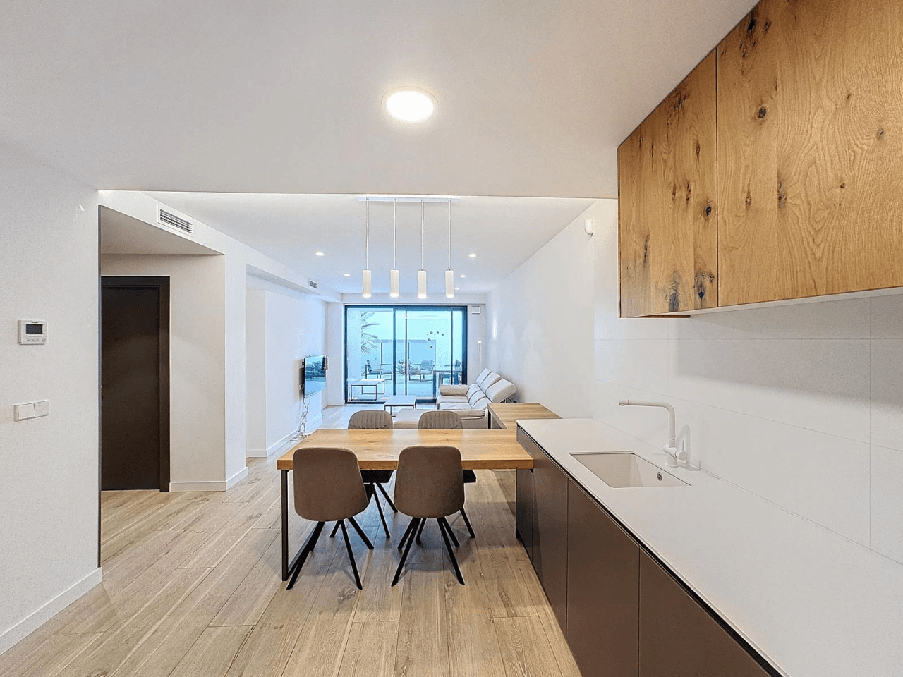 Cumbre del Sol, appartement moderne avec jardin privé