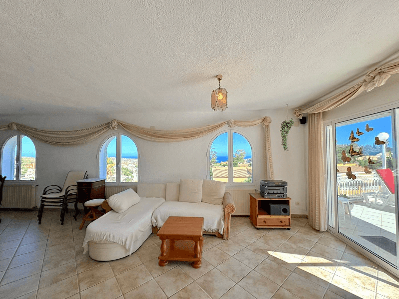 Villa Cumbre del Sol avec vue sur la mer et piscine privée.