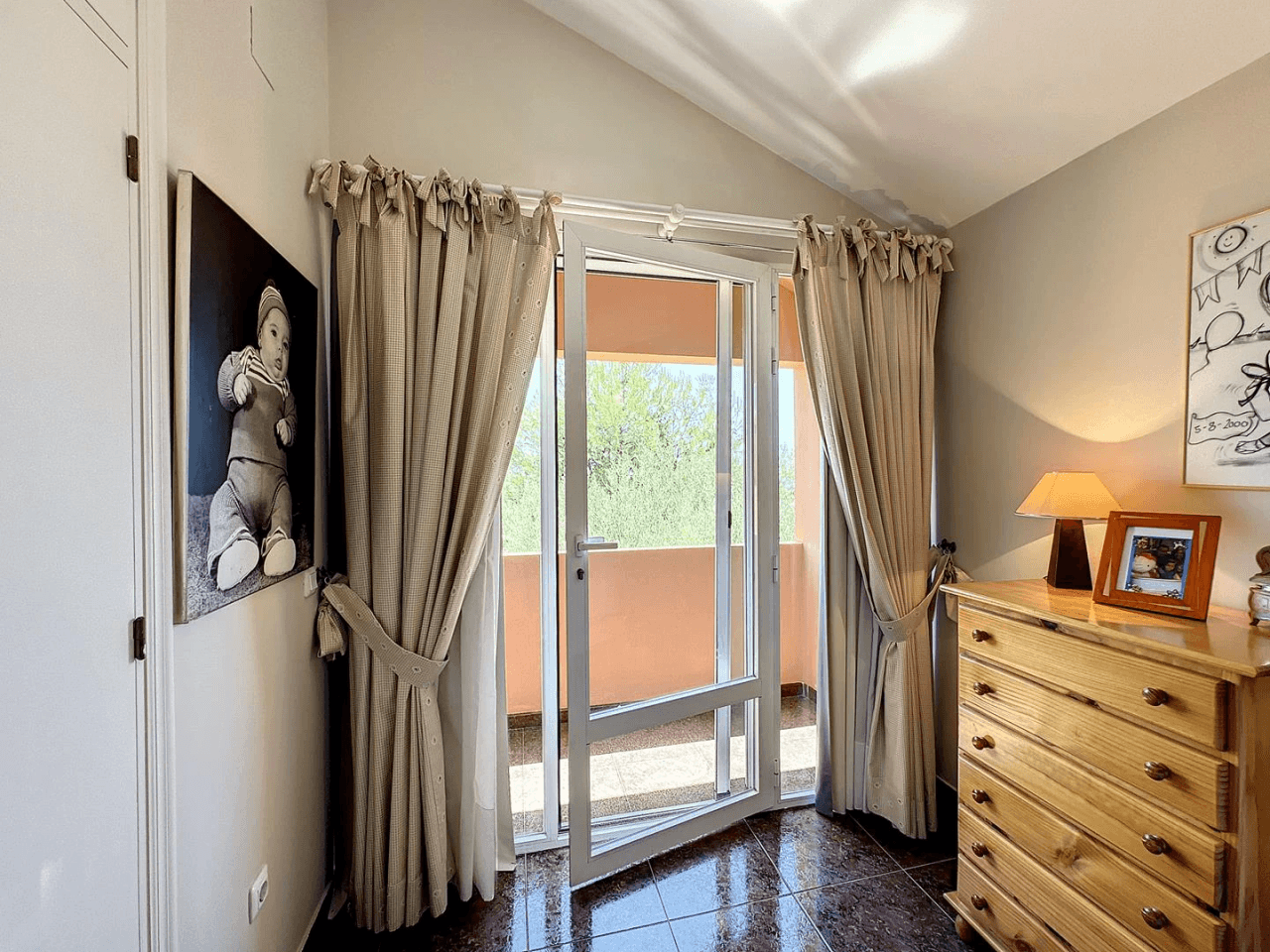 Villa Cumbre del Sol avec piscine privée proche de tous les services